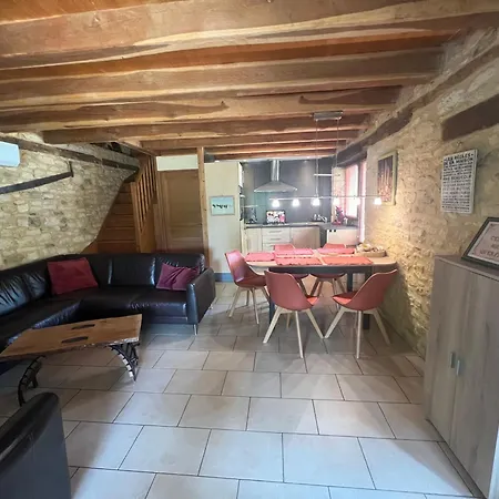Courtil Holiday home Marcillac-Saint-Quentin